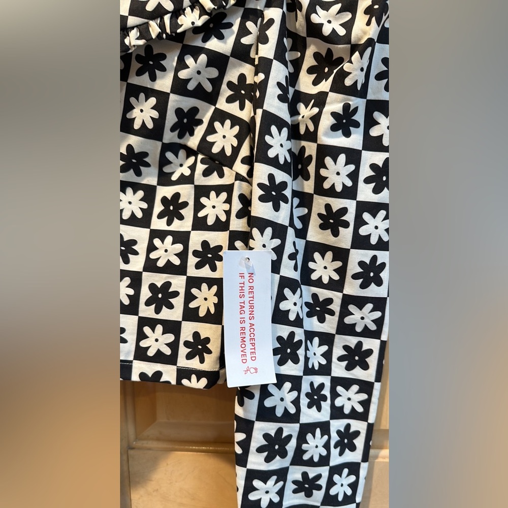 Lisa Says Gah Wendy Blouse